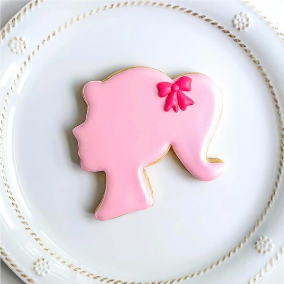 Barbie Doll Head Cookie Cutter - Picture 3 of 6